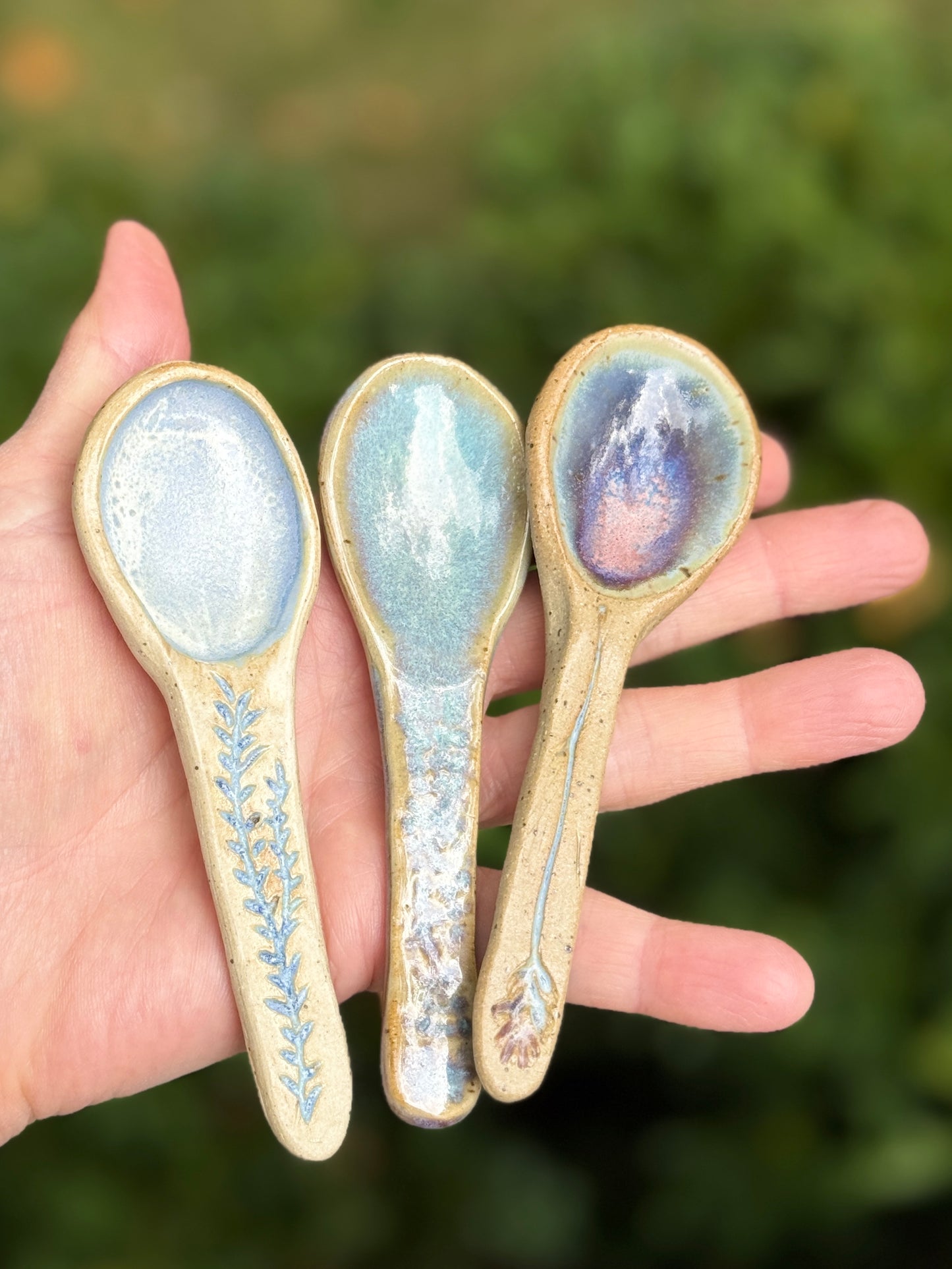 Medium ceramic spoons