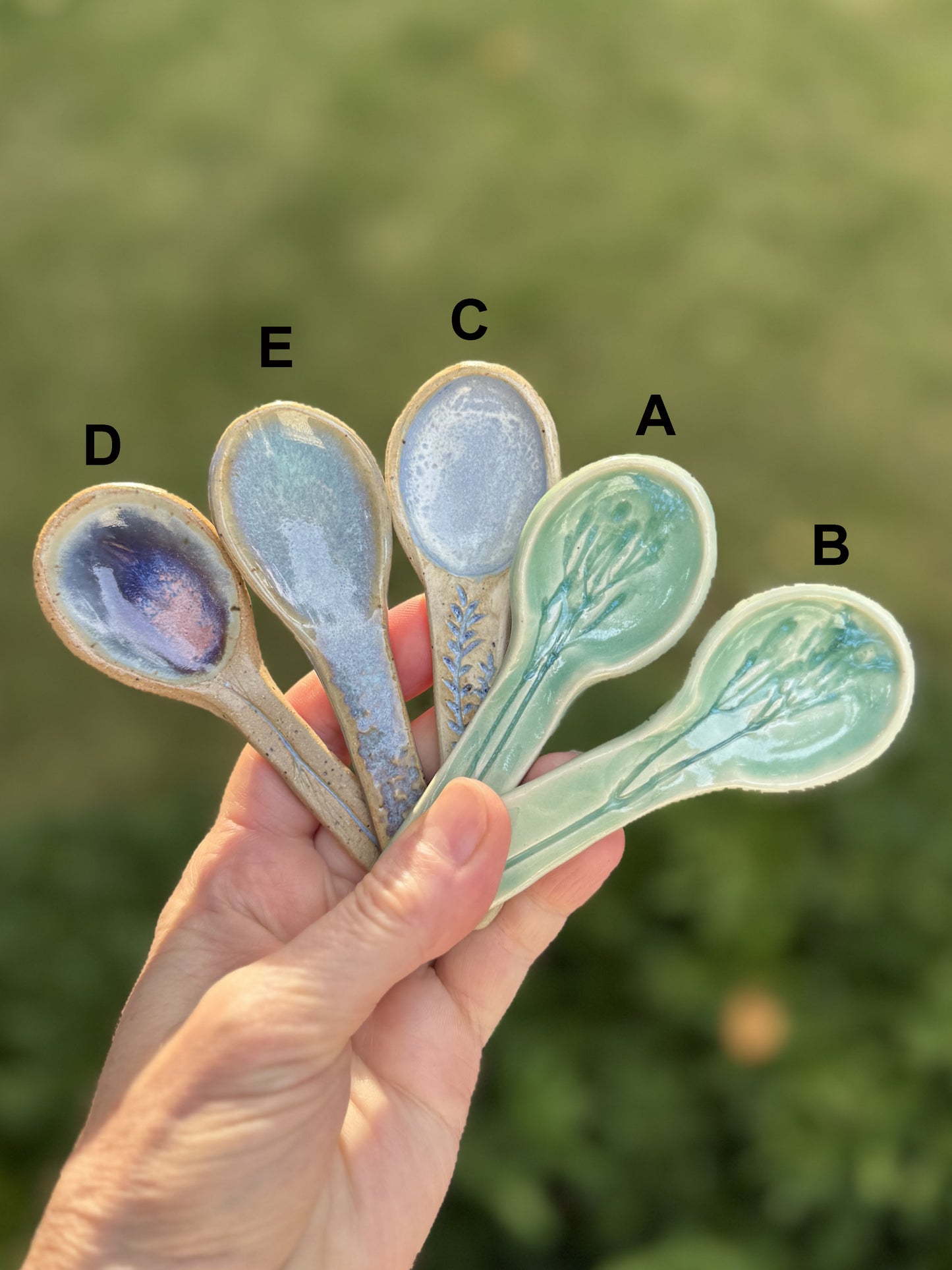 Medium ceramic spoons